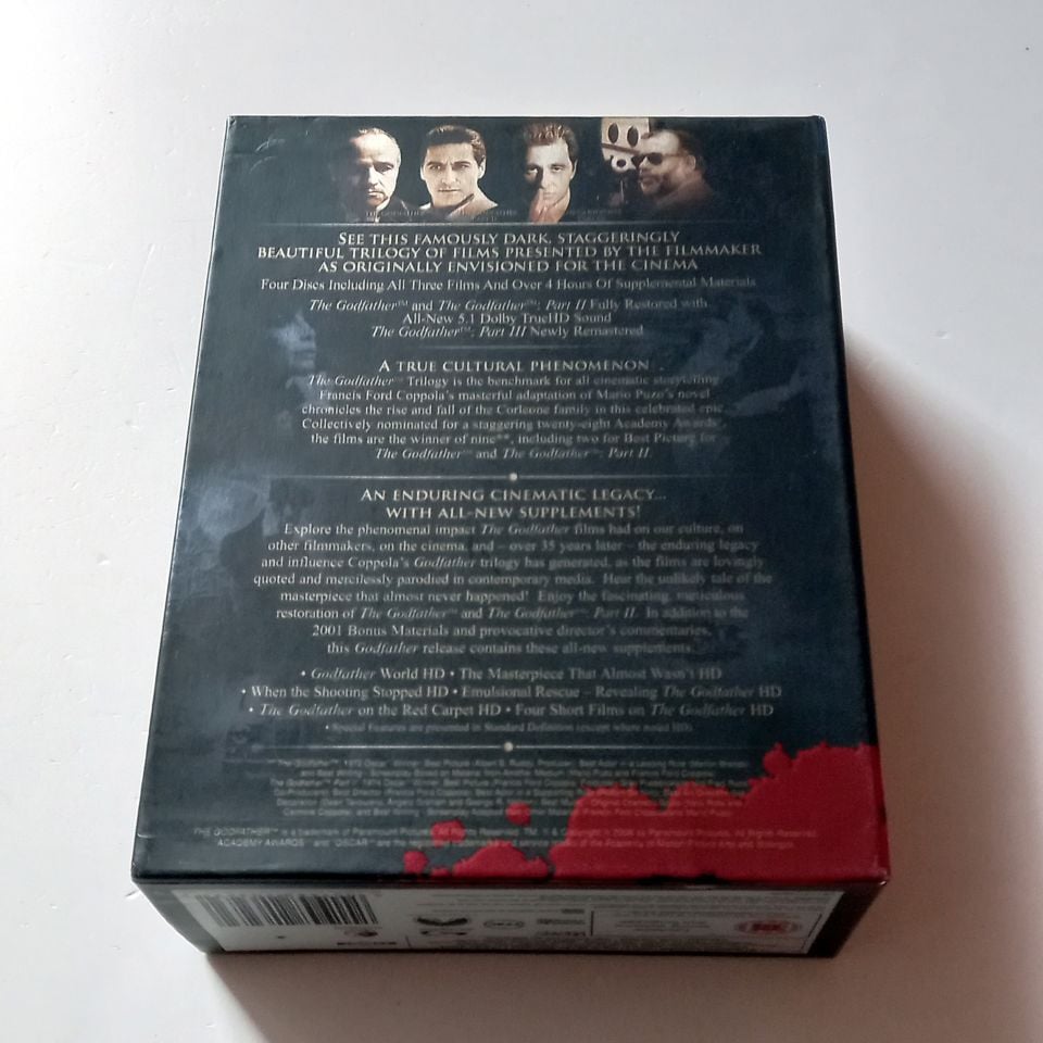 THE GODFATHER: THE COPPOLA RESTORATION / THE GODFATHER I, II, III - YÖN.: FRANCIS FORD COPPOLA - 4 X BLU-RAY FOUR-DISC SET 2.EL