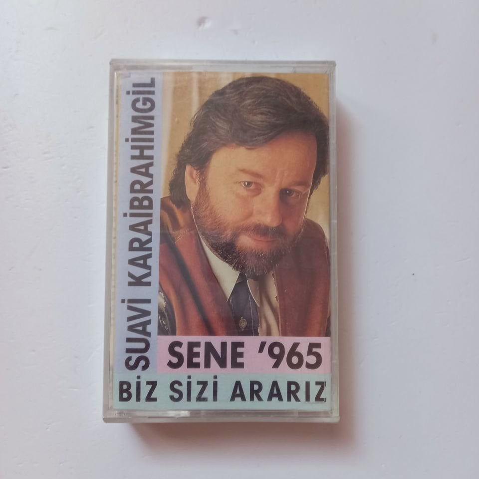 SUAVİ KARAİBRAHİMGİL - BİZ SİZİ ARARIZ / SENE 1965 (1992) - KASET SIFIR