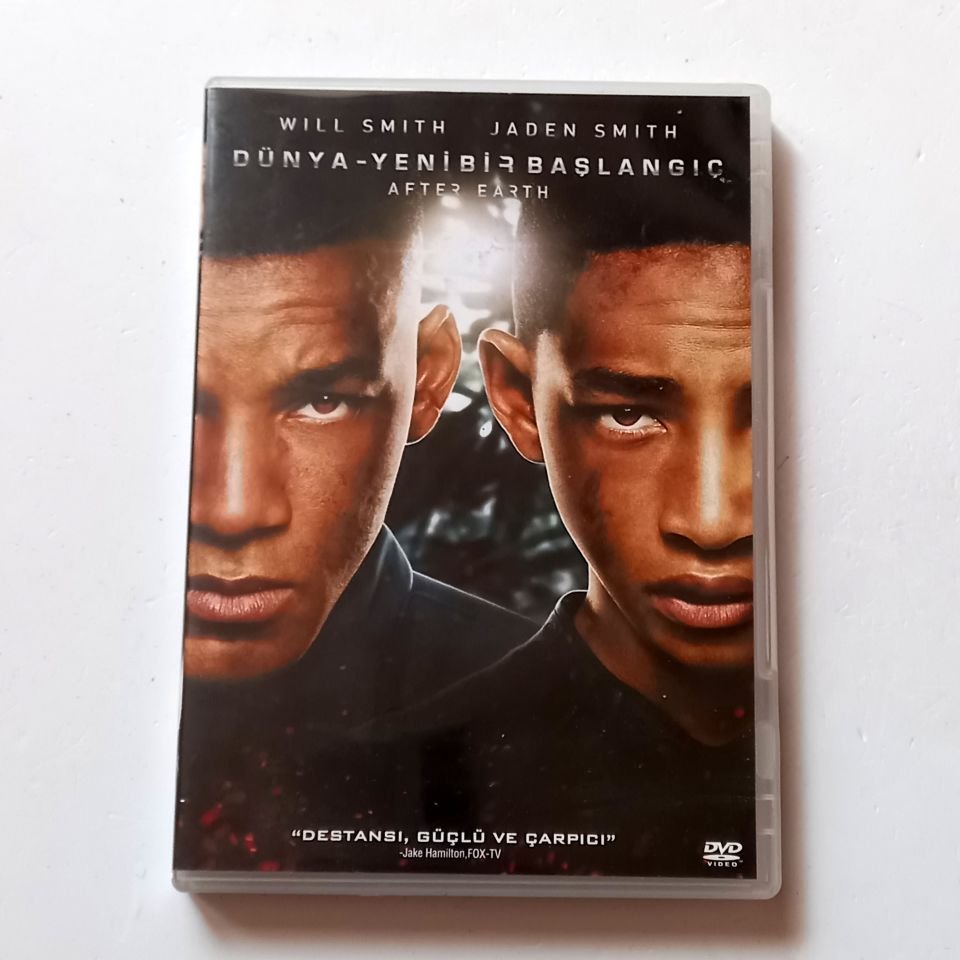 DÜNYA - YENİ BİR BAŞLANGIÇ / AFTER EARTH - WILL SMITH, JADEN SMITH - YÖN.: M. NIGHT SHYAMALAN - DVD 2.EL