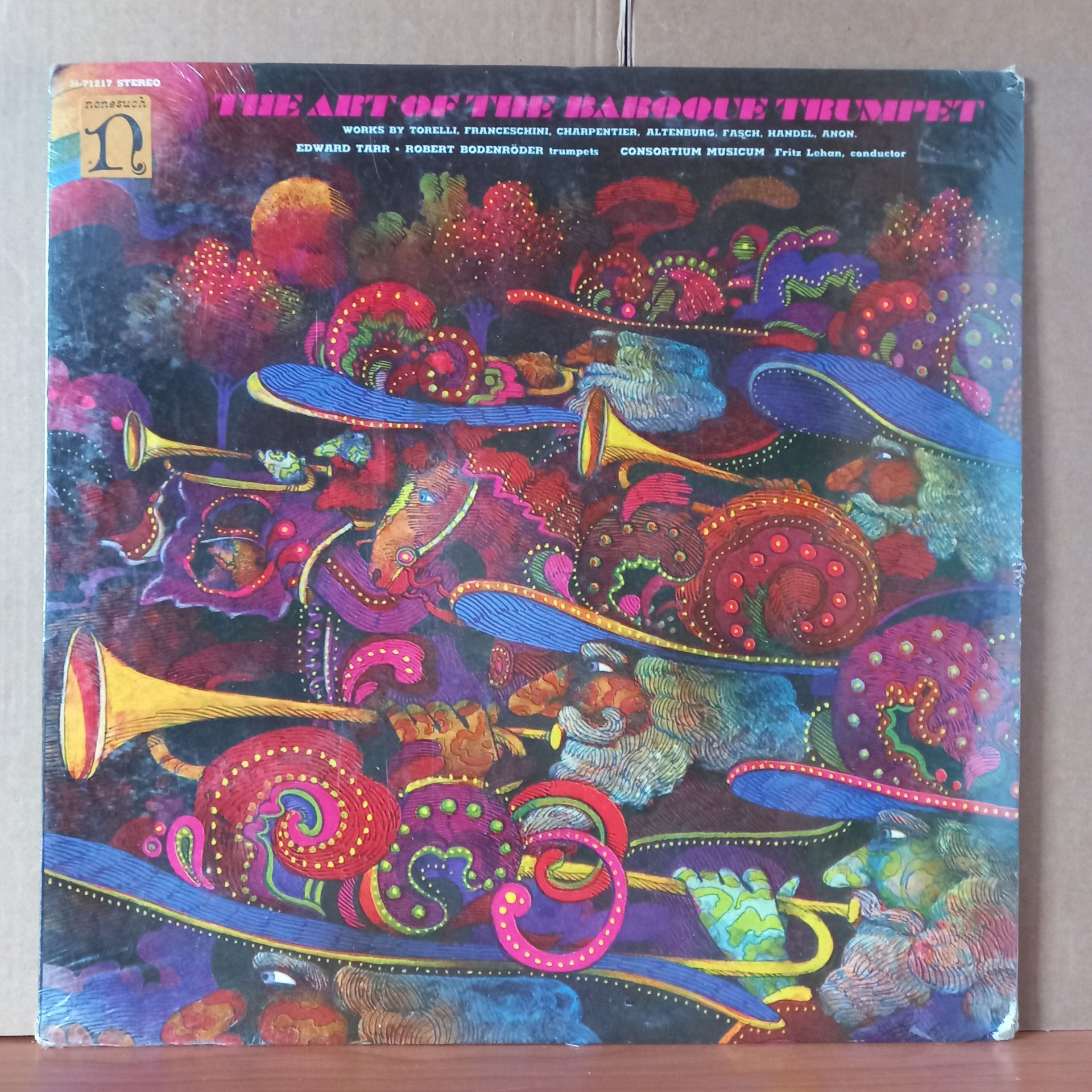 THE ART OF THE BAROQUE TRUMPET / WORKS BY TORELLI, FRANCESHINI, CHARPENTIER, ALTENBURG, FASCH, HANDEL, ANON / EDWARD H. TARR, ROBERT BODENRÖDER, CONSORTIUM MUSICUM, FRITZ LEHAN (1969) - LP DÖNEM BASKISI SIFIR PLAK