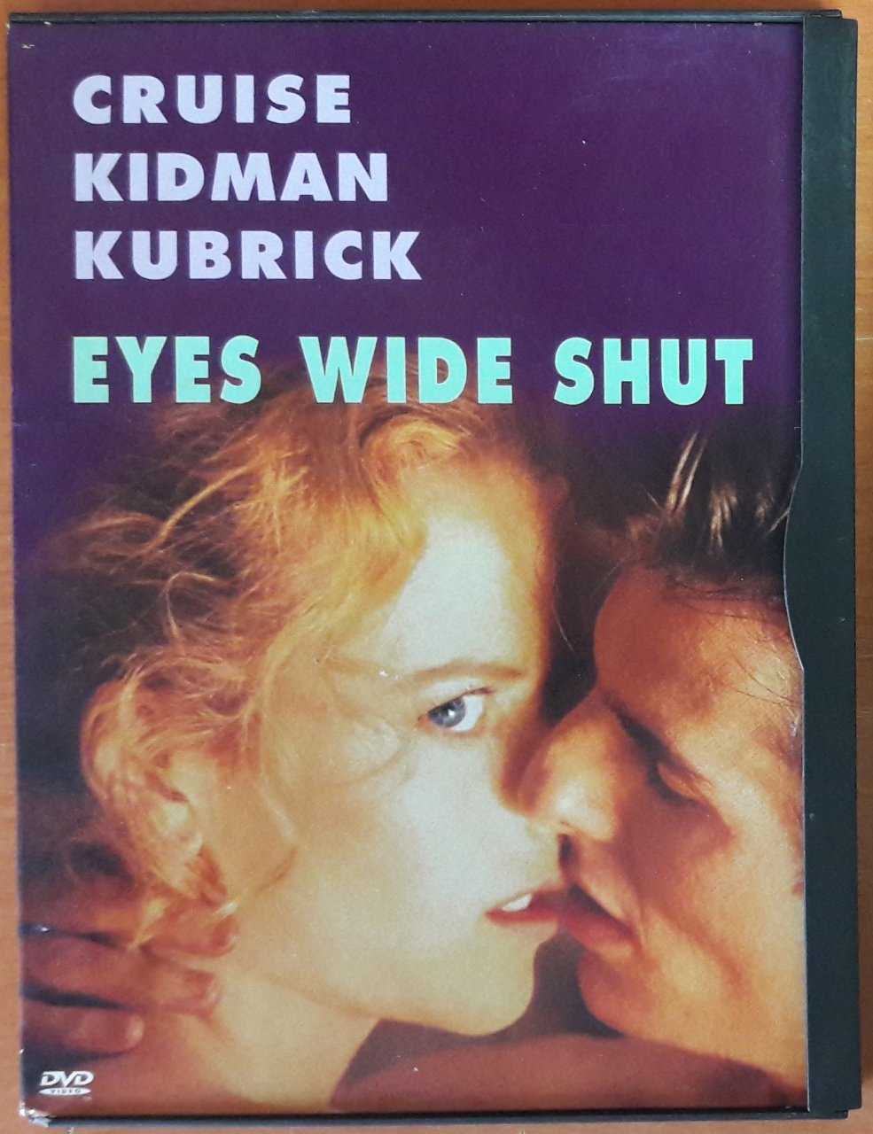 EYES WIDE SHUT - TOM CRUISE - NICOLE KIDMAN - STANLEY KUBRICK - SNAPCASE DVD 2.EL 1. BÖLGE TR ALTYAZI YOKTUR