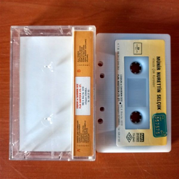 MÜNİR NURETTİN SELÇUK - AHESTE ÇEK KÜREKLERİ (1988) - KASET 2.EL