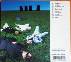 MOR VE ÖTESİ - DÜNYA YALAN SÖYLÜYOR (2004) CD 2.EL