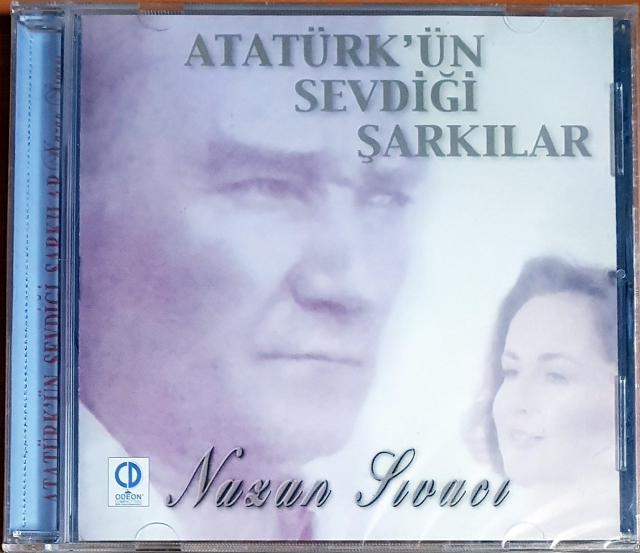 ATATÜRK'ÜN SEVDİĞİ ŞARKILAR / NAZAN SIVACI CD SIFIR