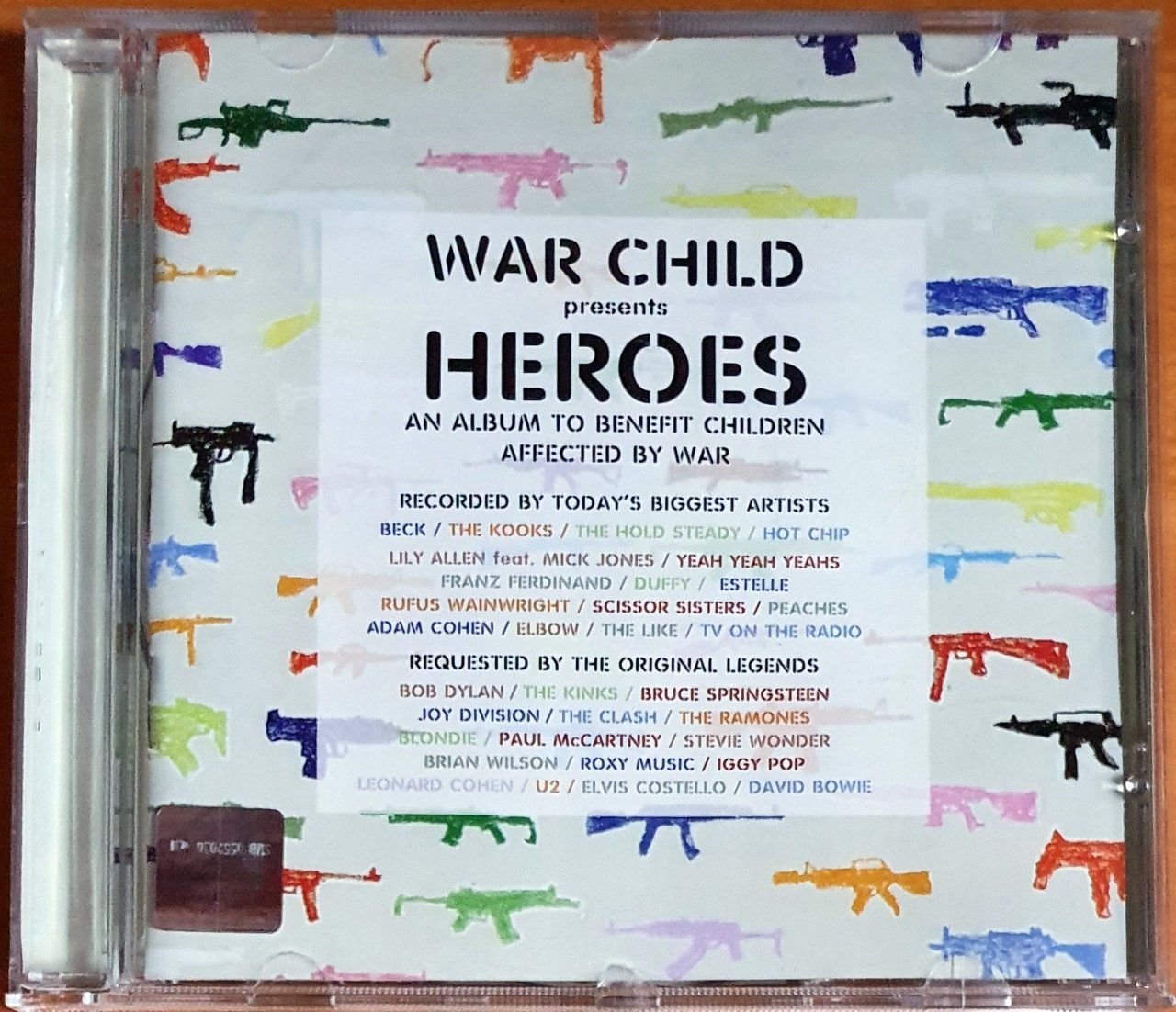 WAR CHILD PRESENTS: HEROES / AN ALBUM TO BENEFIT CHILDREN AFFECTED BY WAR / BECK, THE KOOKS, HOT CHIP, DUFFY, ESTELLE, ELBOW, TV ON THE RADIO (2009) - CD ASTRALWERKS 2.EL