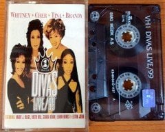VH1 DIVAS LIVE 99 [TINA TURNER WHITNEY HOUSTON CHER] (1999) BMG CASSETTE MADE IN TURKEY ''USED''
