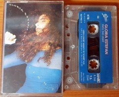 GLORIA ESTEFAN - INTO THE LIGHT (1990) UZELLI CASSETTE MADE IN TURKEY ''USED''