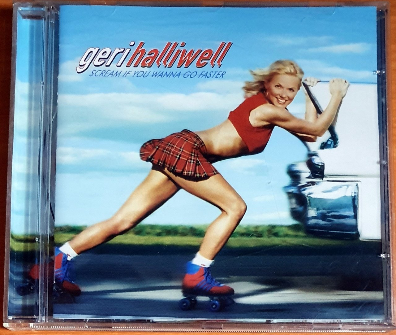 GERI HALLIWELL - SCREAM IF YOU WANNA GO FASTER (2001) - CD 2.EL