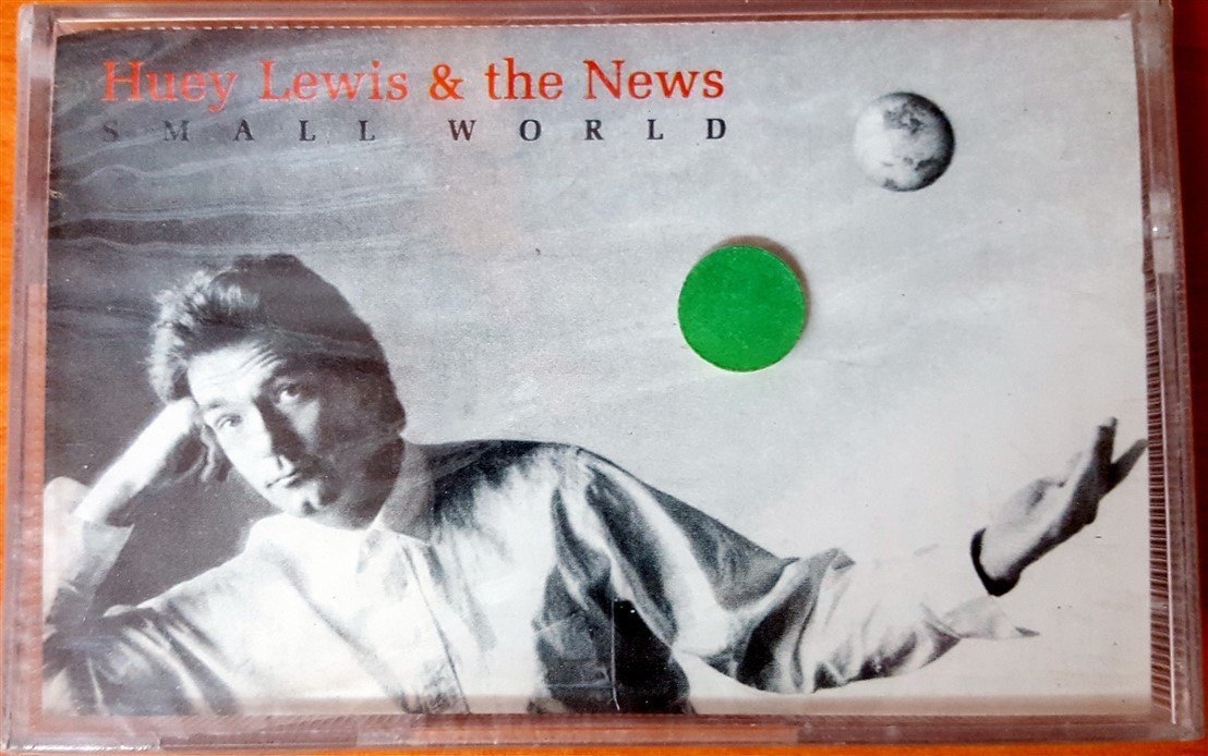 HUEY LEWIS & THE NEWS - SMALL WORLD (1988) CASSETTE MADE IN TURKEY ''NEW''