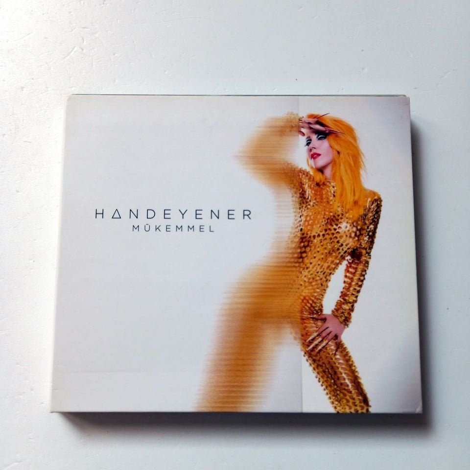 HANDE YENER – MÜKEMMEL (2014) - 2CD 2.EL
