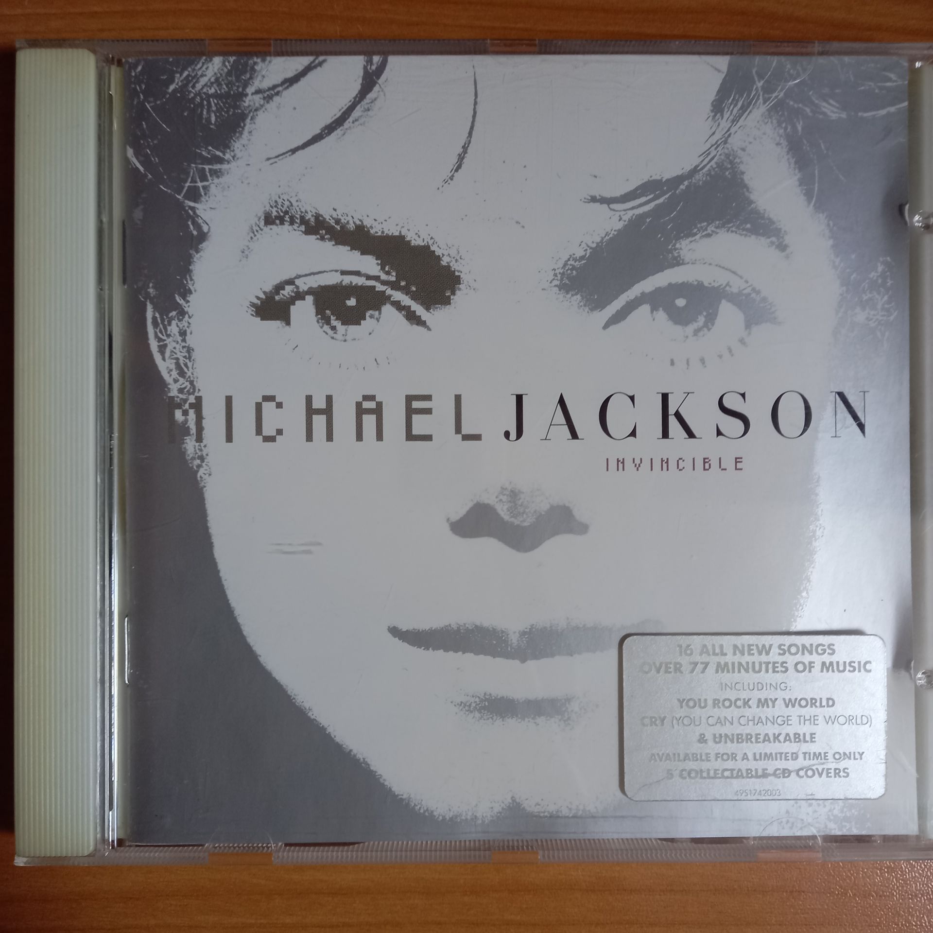 MICHAEL JACKSON – INVINCIBLE (2001) - CD 2.EL