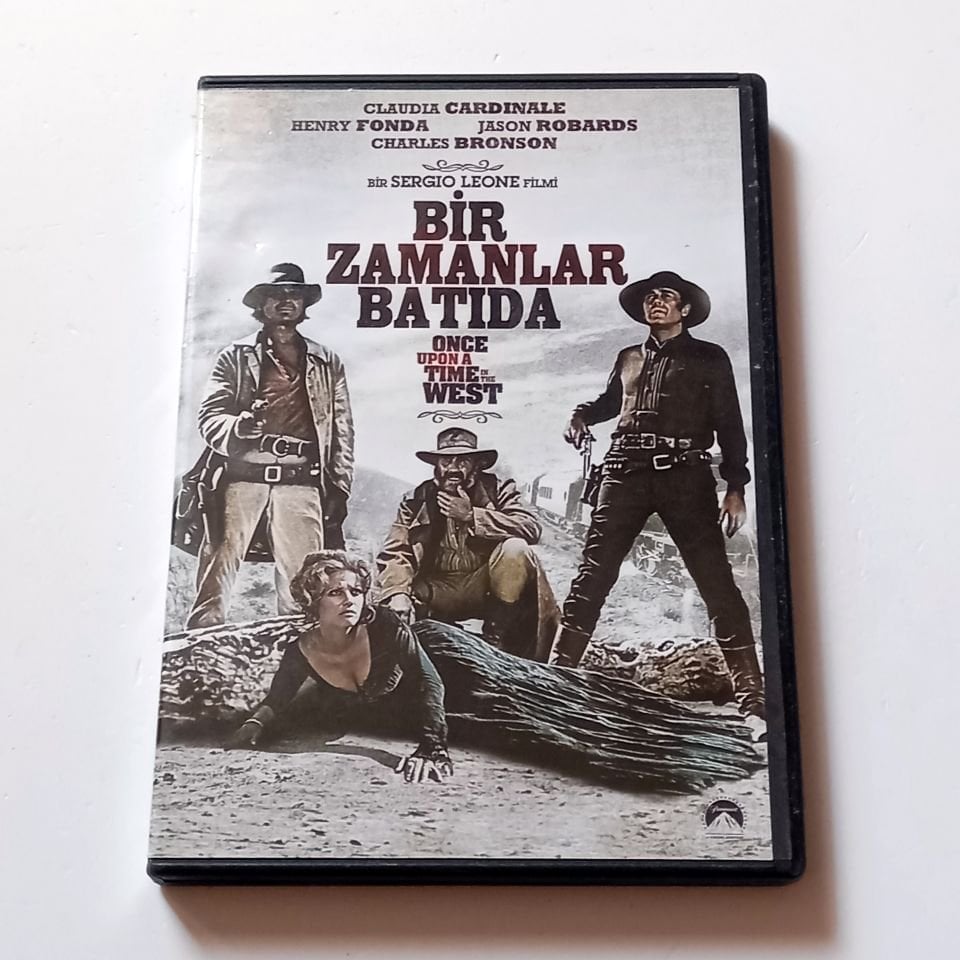 BİR ZAMANLAR BATIDA / ONCE UPON A TIME IN THE WEST - CLAUDIA CARDINALE, HENRY FONDA, CHARLES BRONSON - YÖN.: SERGIO LEONE - DVD 2 DİSK 2.EL