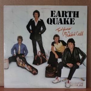 EARTH QUAKE - TWO YEARS IN A PADDED CELL (1979) - LP 2.EL PLAK