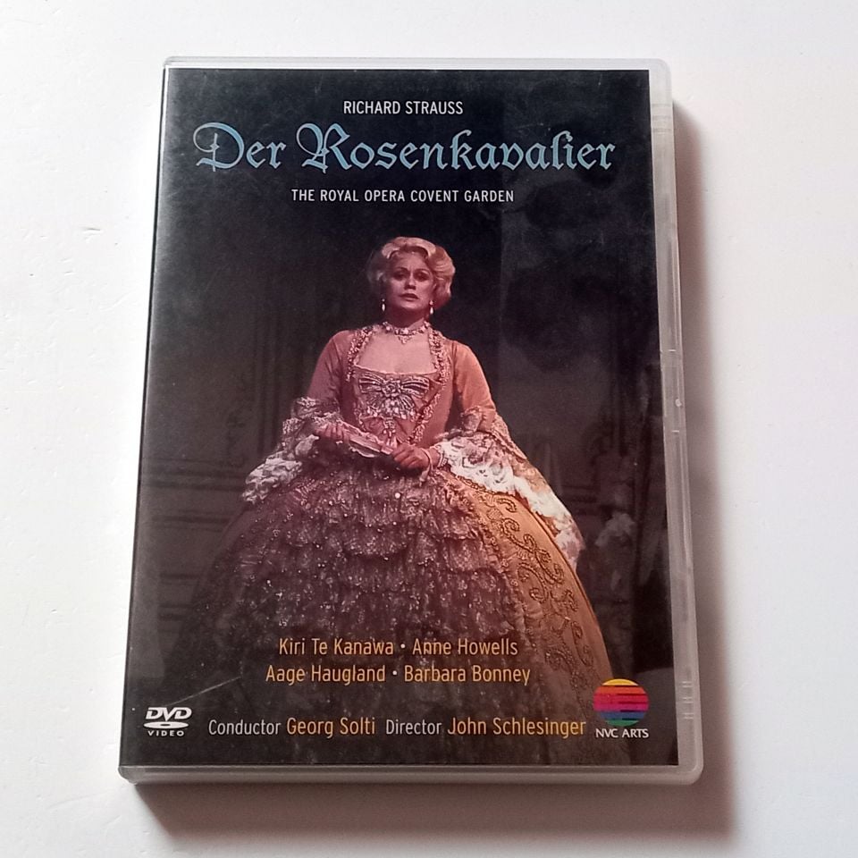 RICHARD STRAUSS - DER ROSENKAVALIER / THE KNIGHT OF THE ROSE - KIRI TE KANAWA, ANNE HOWELLS - THE ROYAL OPERA CHORUS AND ORCHESTRA, KOND.: GEORG SOLTI  - DVD 2.EL