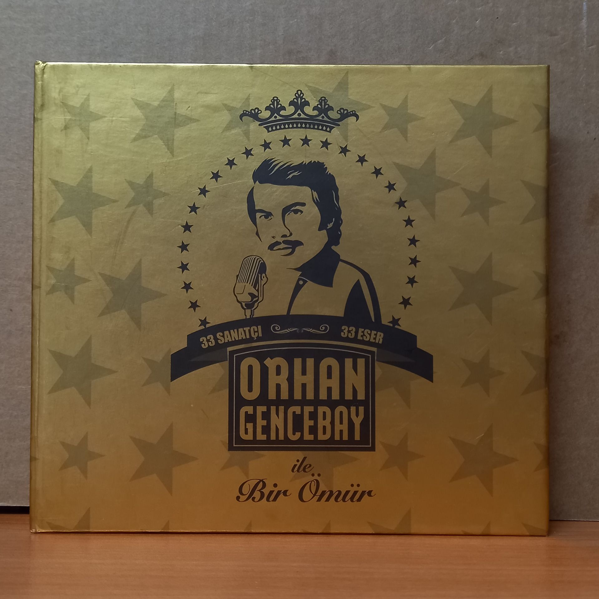 ORHAN GENCEBAY - ORHAN GENCEBAY İLE BİR ÖMÜR / 33 SANATÇI 33 ESER (2012) - 2CD 2.EL