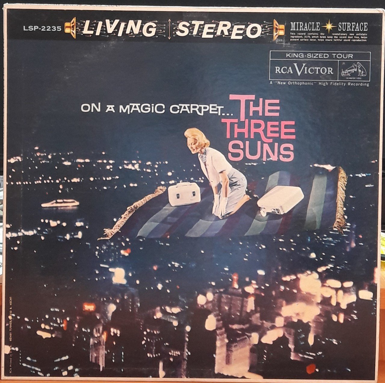 ON A MAGIC CARPET THE THREE SUNS - PLAK 2.EL