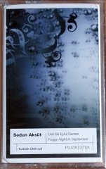 SİSLİ BİR EYLÜL GECESİ / SADUN AKSÜT - KASET MÜZİKOTEK SIFIR