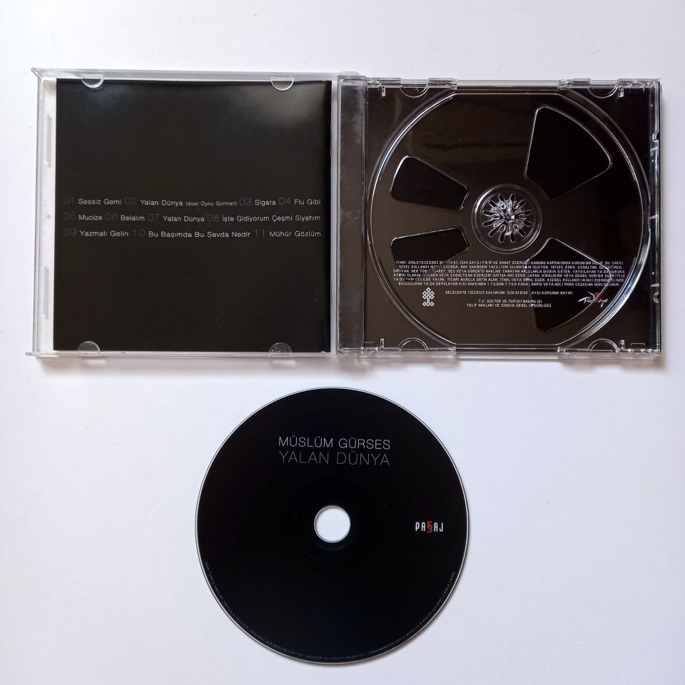 MÜSLÜM GÜRSES – YALAN DÜNYA (2010) - CD  2.EL