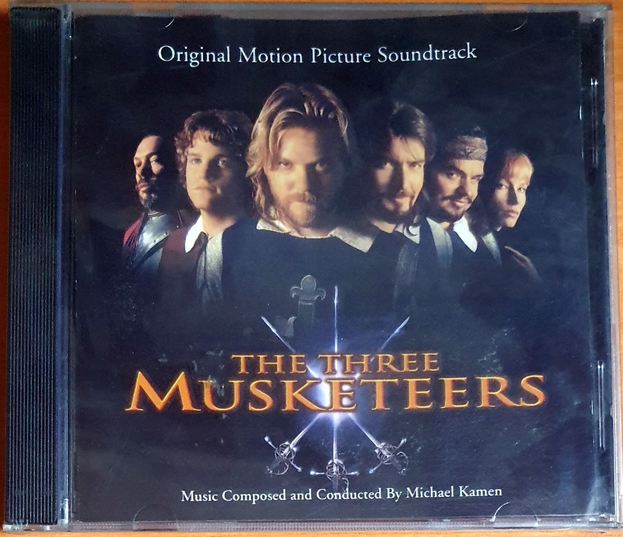 THE THREE MUSKETEERS SOUNDTRACK / MICHAEL KAMEN (1993) - CD SIFIR GİBİ 2.EL