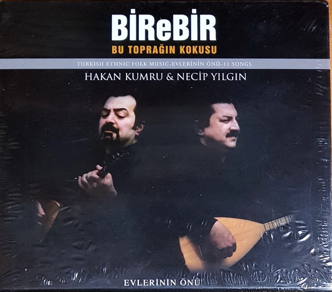 BU TOPRAĞIN KOKUSU / BİREBİR / HAKAN KUMRU & NECİP YILGIN - EVLERİNİN ÖNÜ (2010) TFM CD SIFIR