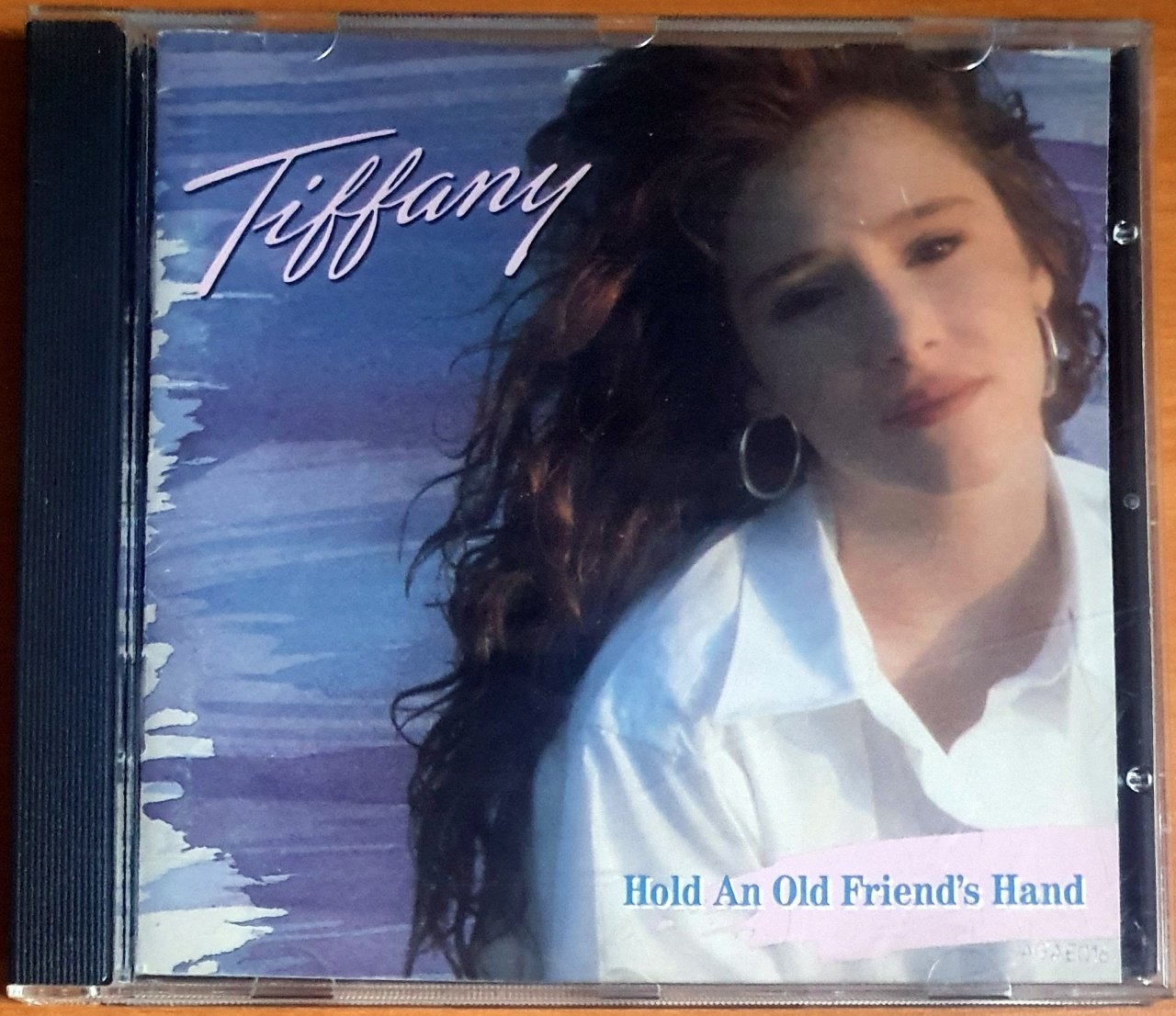 TIFFANY - HOLD AN OLD FRIEND'S HAND (1988) - CD 2.EL