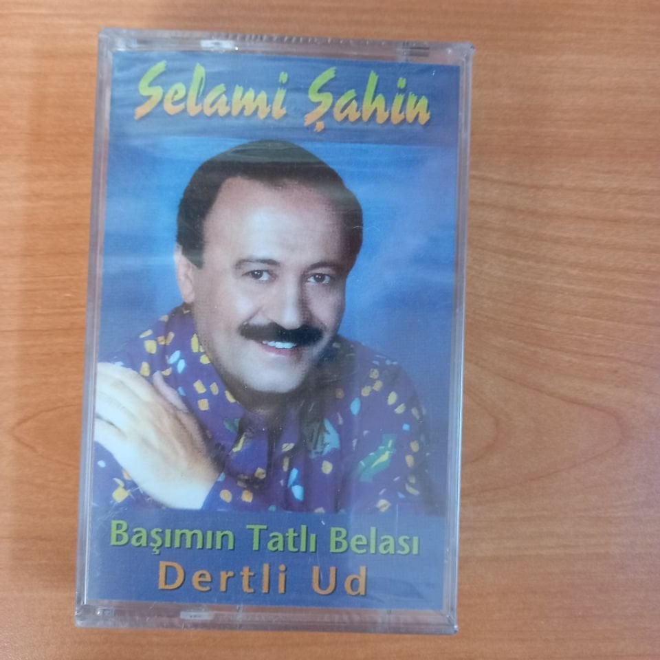 SELAMİ ŞAHİN - BAŞIMIN TATLI BELASI / DERTLİ UD (1990) - KASET SIFIR