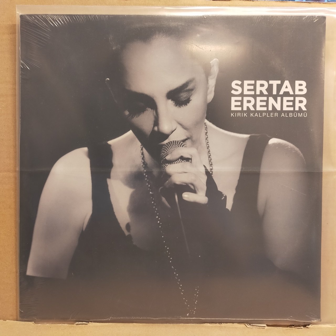 SERTAB ERENER - KIRIK KALPLER ALBÜMÜ (2016) - LP SIFIR GİBİ 2.EL PLAK