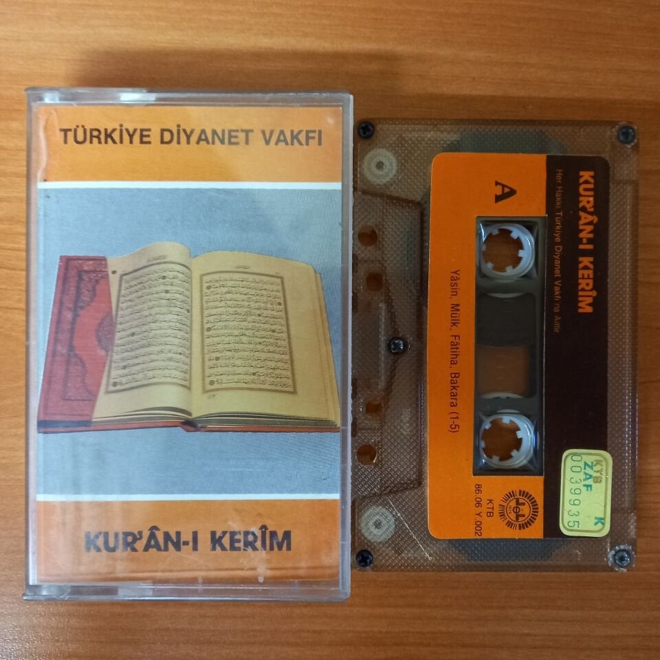 TÜRKİYE DİYANET VAKFI - KUR'AN-I KERİM (1986) - KASET 2.EL