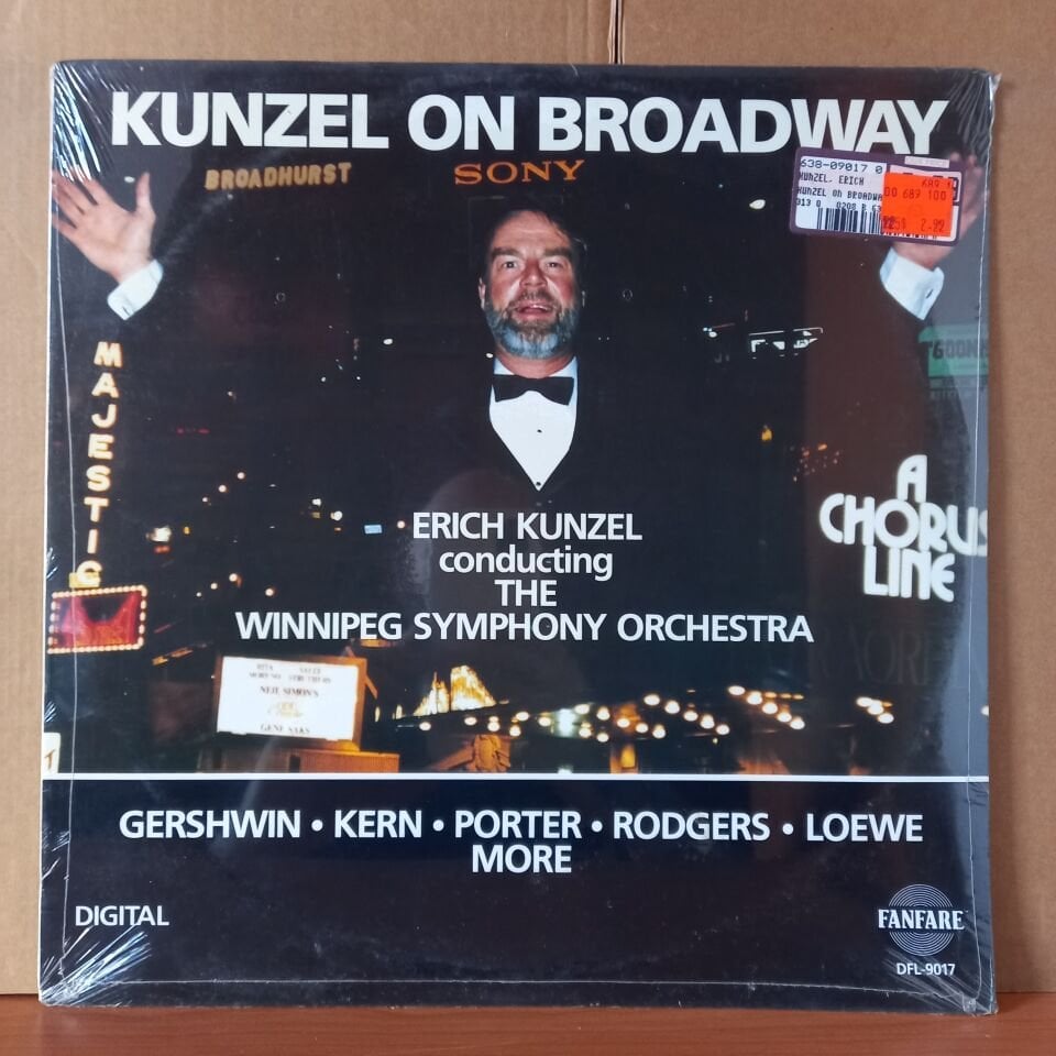 KUNZEL ON BROADWAY / ERICH KUNZEL CONDUCTING THE WINNIPEG SYMPHONY ORCHESTRA / GERSHWIN, KERN, PORTER, RODGERS, LOEWE (1985) - LP DÖNEM BASKISI SIFIR PLAK