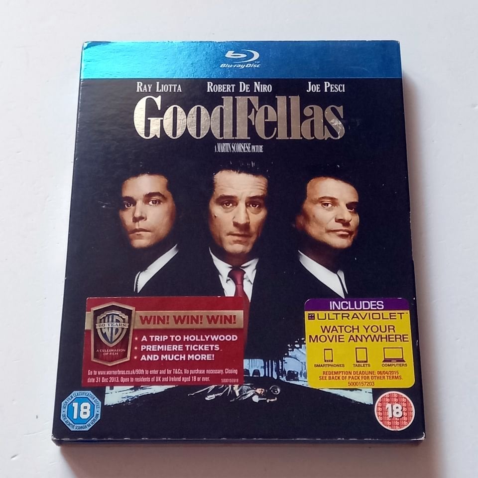 GOODFELLAS - ROBERT DE NIRO, RAY LIOTTA, JOE PESCI - YÖN.: MARTIN SCORCESE - BLU-RAY SLIPCASE REGION FREE TÜRKÇE ALTYAZI YOKTUR 2.EL