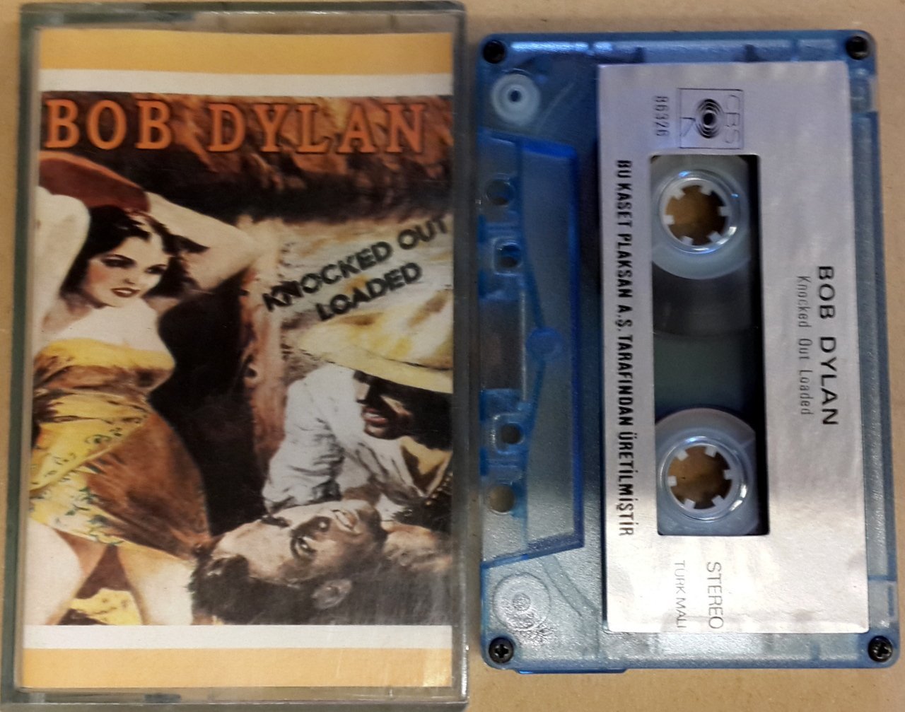 BOB DYLAN - KNOCKED OUT LOADED CASSETTE MADE IN TURKEY ''USED''