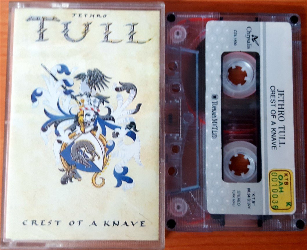 JETHRO TULL - CREST OF A KNAVE (1988) TOPKAPI CASSETTE MADE IN TURKEY ''USED''