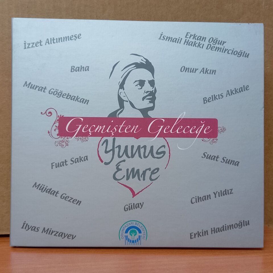 GEÇMİŞTEN GELECEĞE YUNUS EMRE / FUAT SAKA, İZZET ALTINMEŞE, BAHA, ONUR AKIN, SUAT SUNA, GÜLAY, CİHAN YILDIZ - CD 2.EL