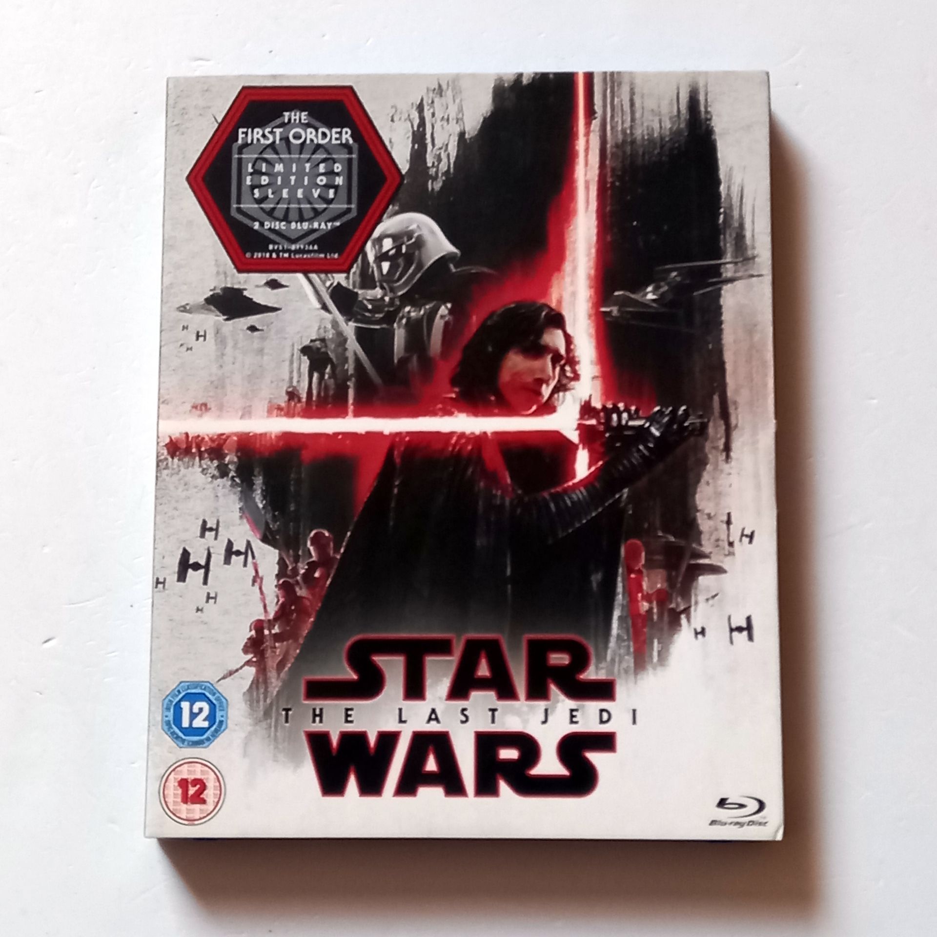 STAR WARS THE LAST JEDI - MARK HAMILL, CARRIE FISHER, ADAM DRIVER - YÖN.: RIAN JOHNSON - 2 DİSK BLU-RAY 2.EL SLIPCASE BÖLGE A-B-C TÜRKÇE ALTYAZI YOKTUR