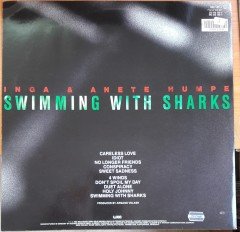 INGA & ANETE HUMPE - SWIMMING WITH SHARKS (1987) - PLAK 2.EL