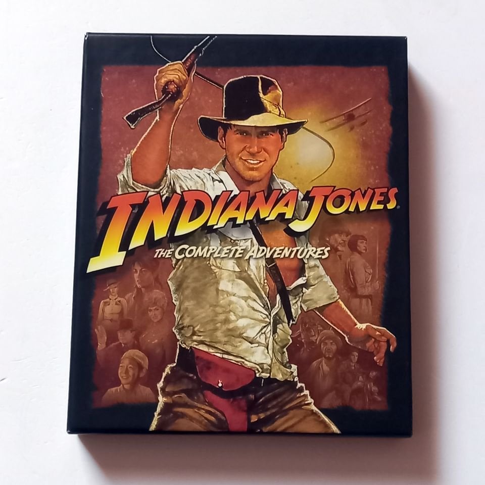 INDIANA JONES THE COMPLETE ADVENTURES  - 5 DİSK BLU-RAY 2.EL SLIPCASE BÖLGE A TÜRKÇE ALTYAZI YOKTUR