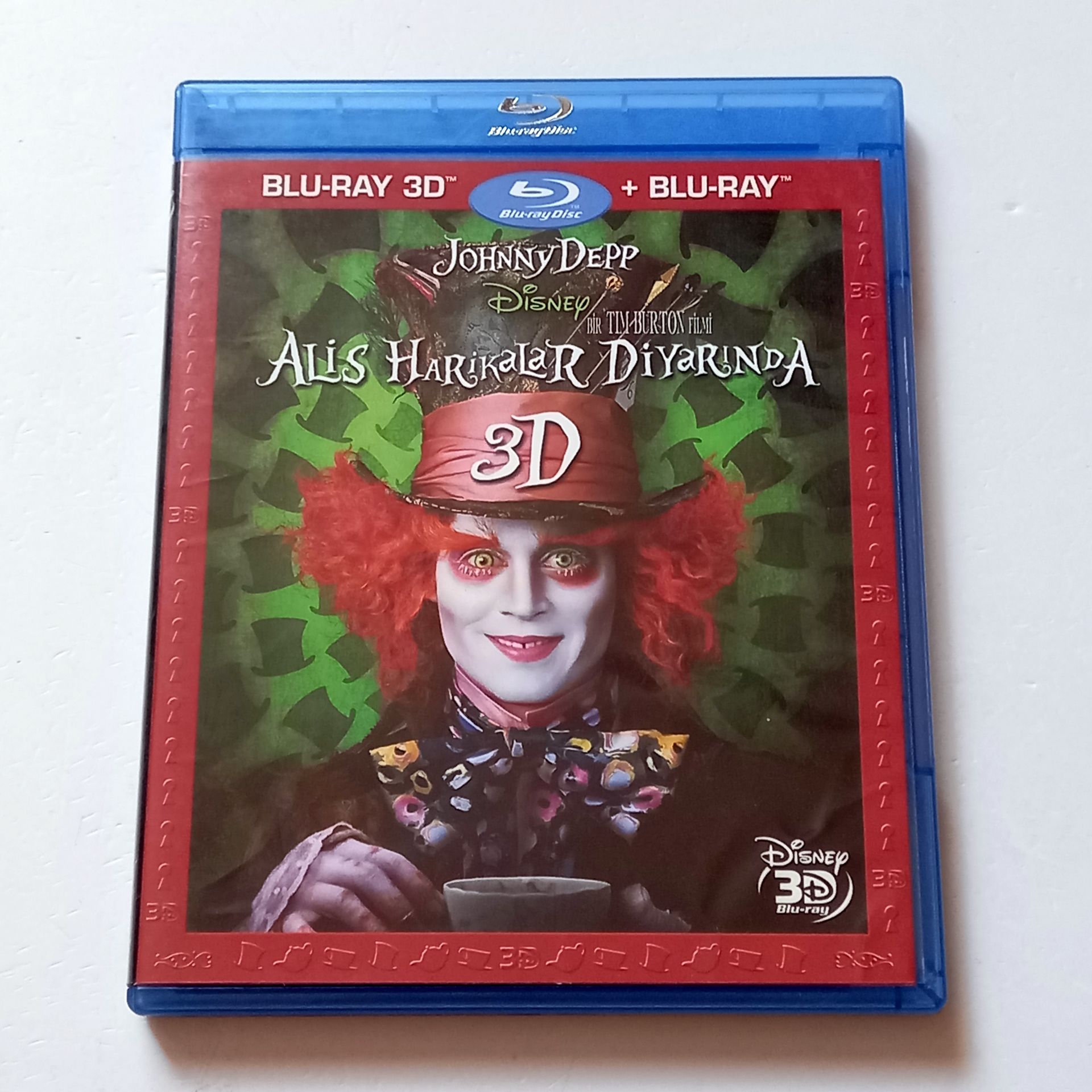 ALİS HARİKALAR DİYARINDA / ALICE IN WONDERLAND - JOHNNY DEPP, ANNE HATHAWAY, HELENA BONHAM CARTER - YÖN.: TIM BURTON - BLU-RAY + 3D BLU-RAY 2.EL