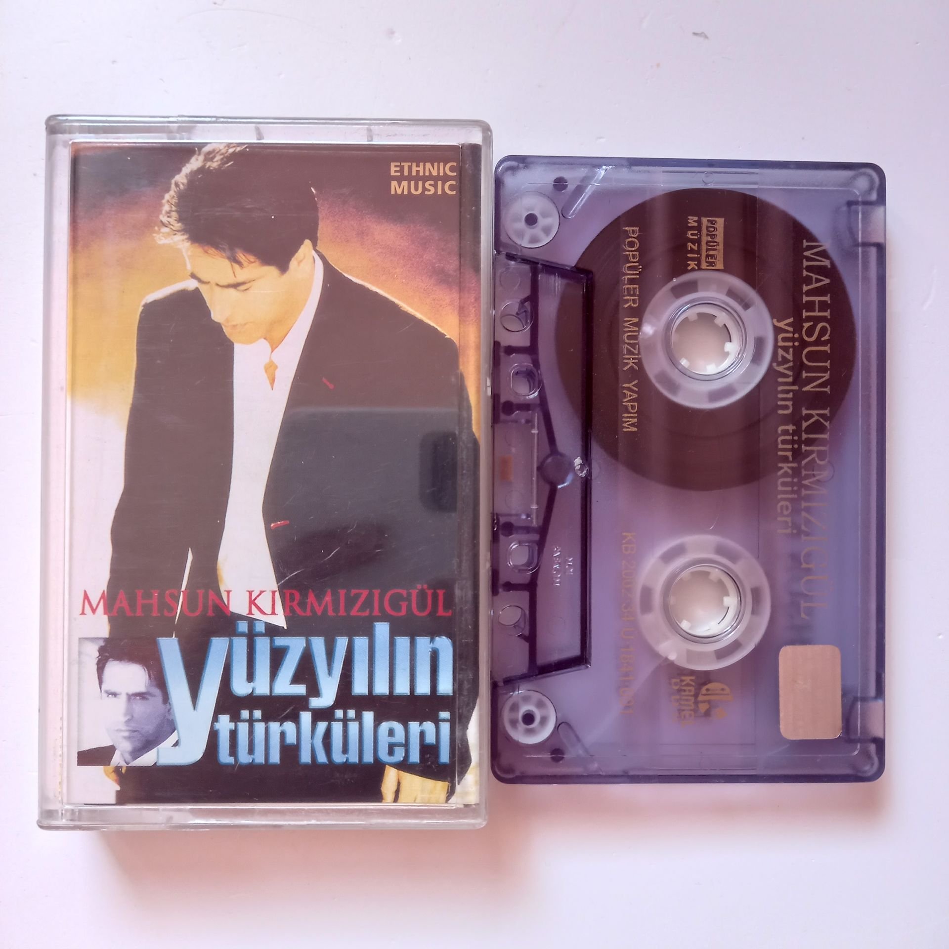 MAHSUN KIRMIZIGÜL - YÜZYILIN TÜRKÜLERİ (2002) - KASET 2.EL