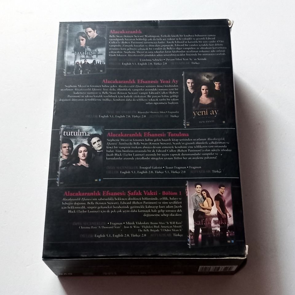 ALACAKARANLIK EFSANESİ - 4 FİLM KOLEKSİYON SETİ  - 4 DVD SET 2.EL