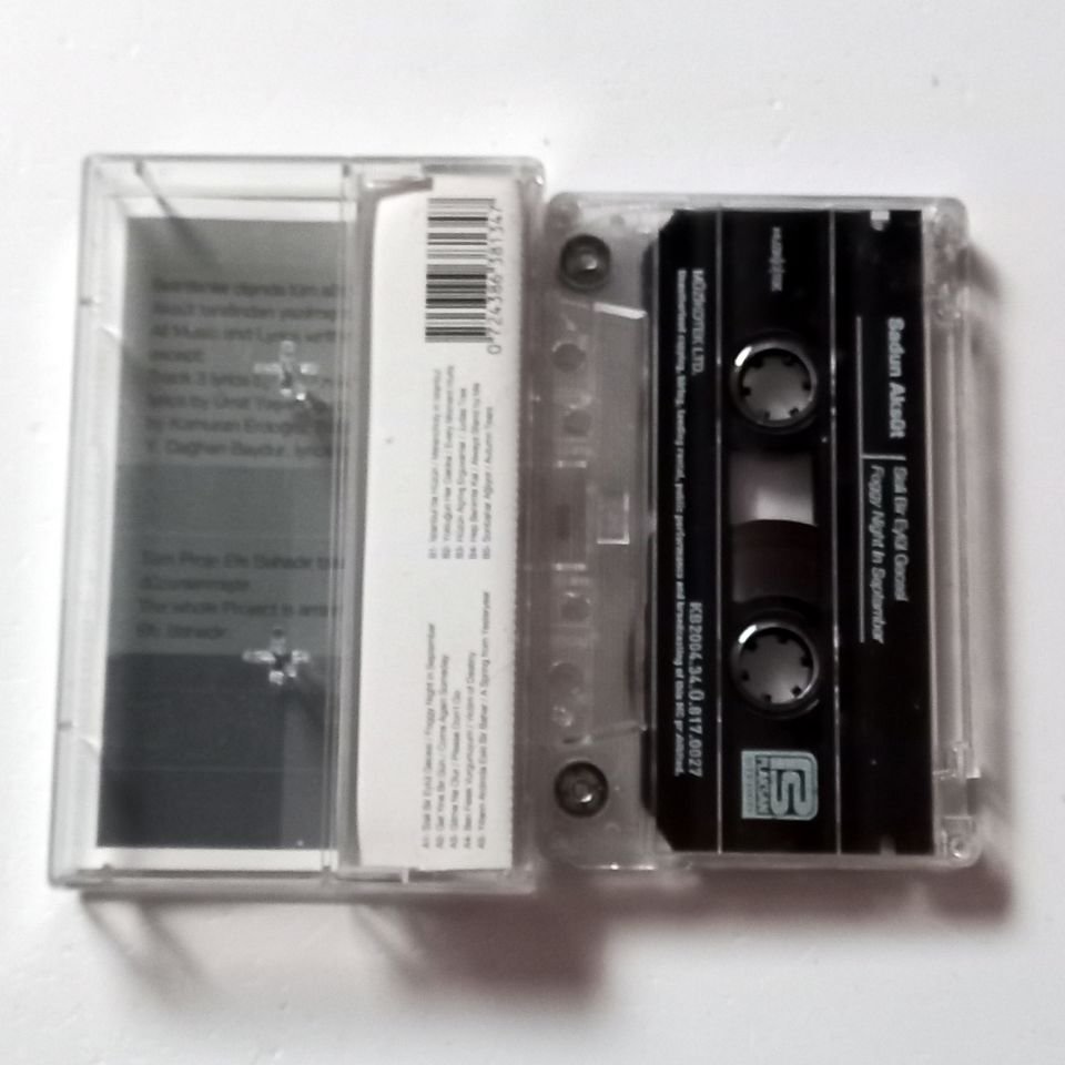 SADUN AKSÜT - SİSLİ BİR EYLÜL GECESİ (2004) - KASET 2.EL