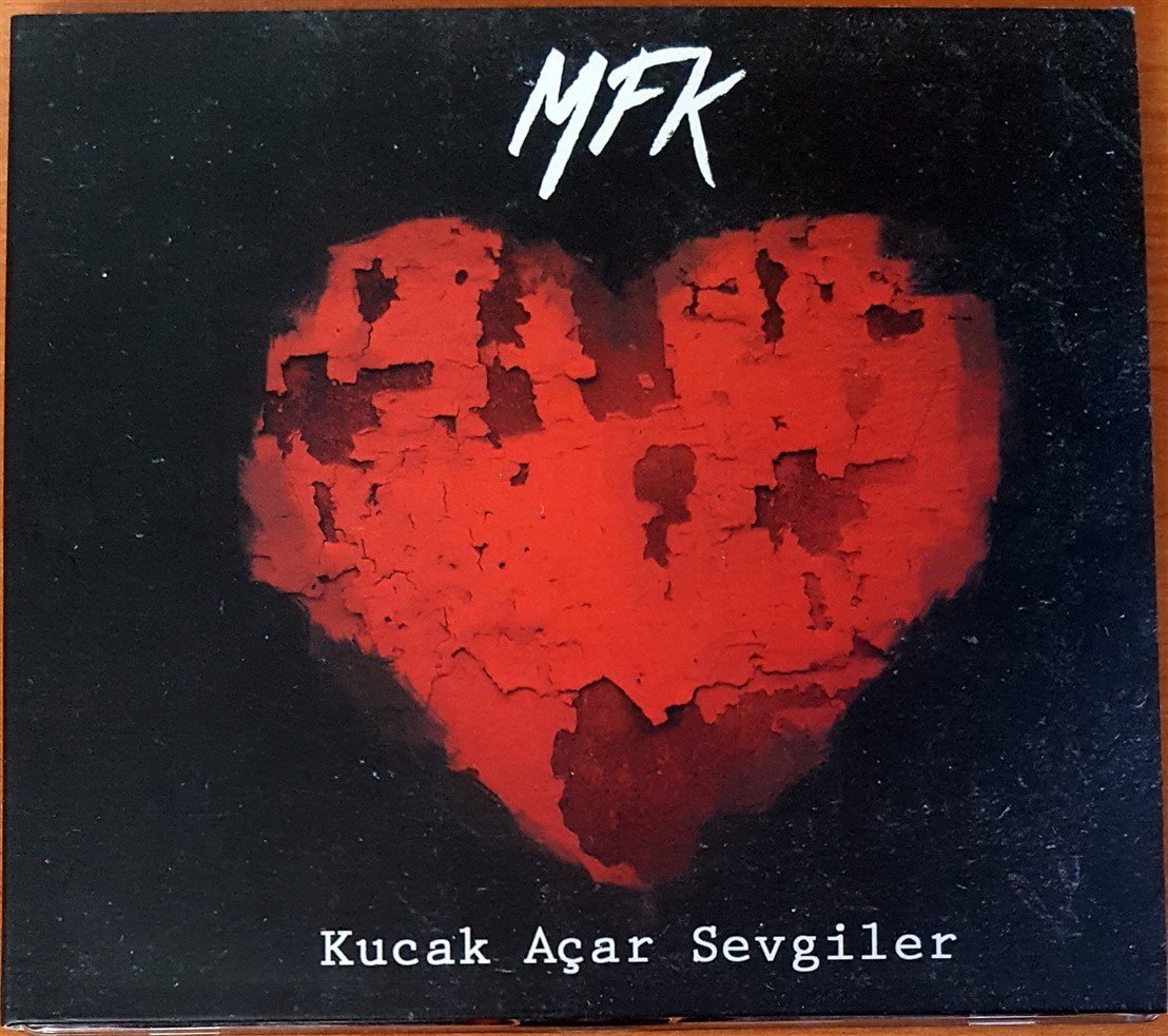 MFK - KUCAK AÇAR SEVGİLER (2014) - CD 2.EL