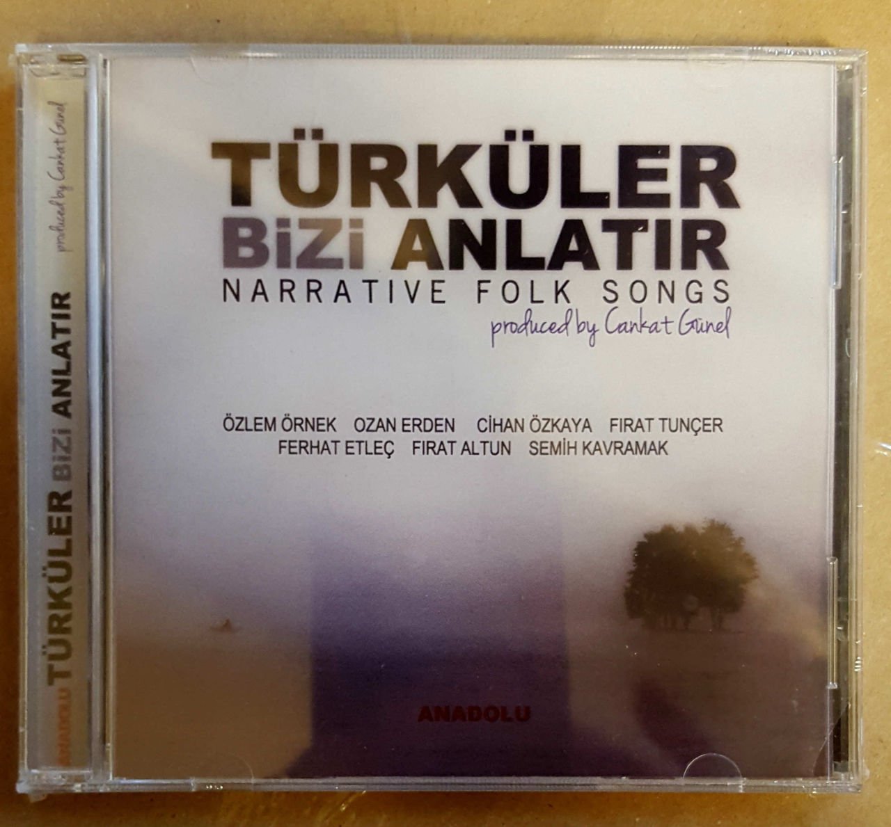 TÜRKÜLER BİZİ ANLATIR KARIŞIK THM CD ÖZLEM ÖRNEK OZAN ERDEN FIRAT ALTUN CİHAN ÖZKAYA FIRAT TUNÇER SF