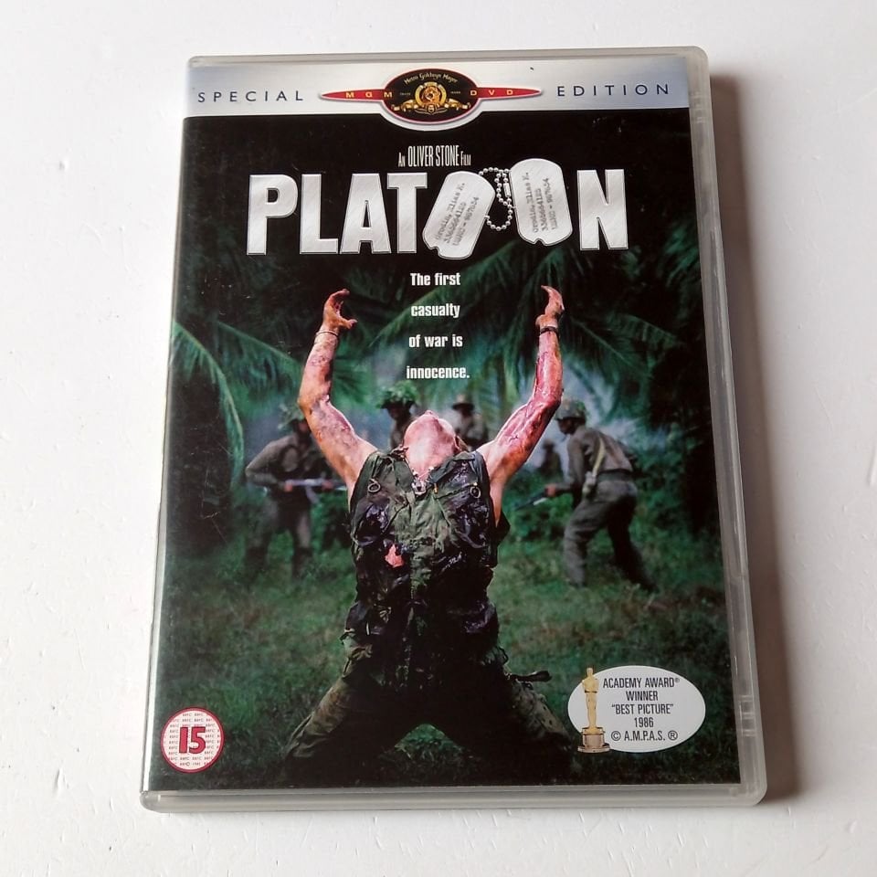 PLATOON - SPECIAL EDITION - TOM BERENGER, WILLEM DAFOE, CHARLIE SHEEN - YÖN.: OLIVER STONE - DVD 2.EL