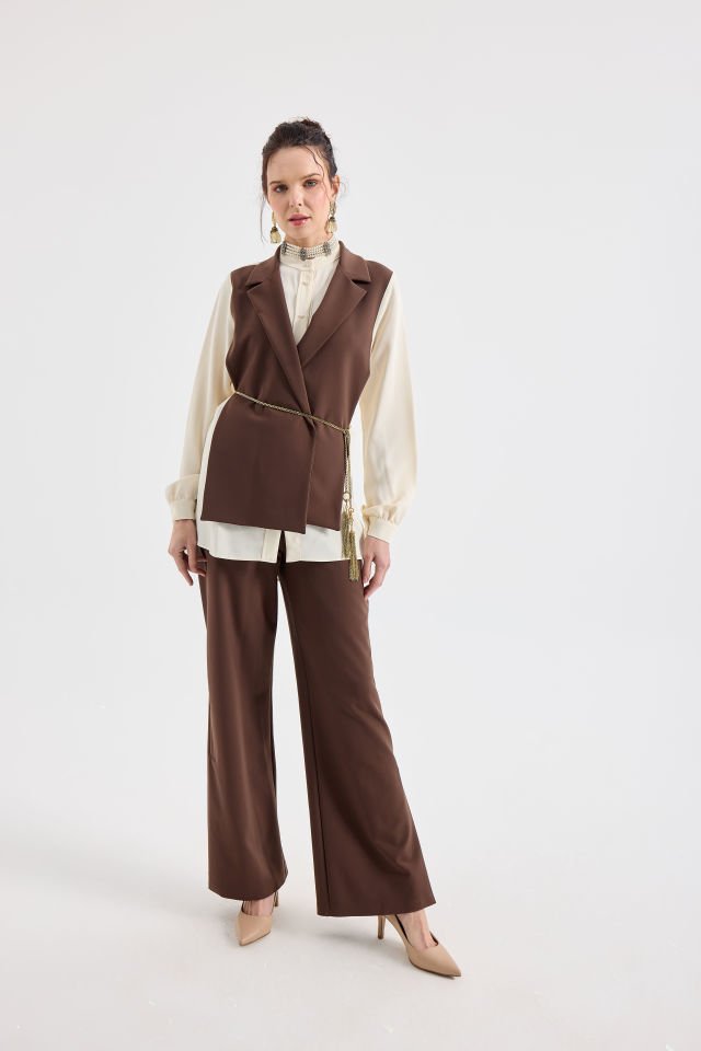 YELEK GÖRÜNÜMLÜ BLUZ PANTALON TAKIM 44