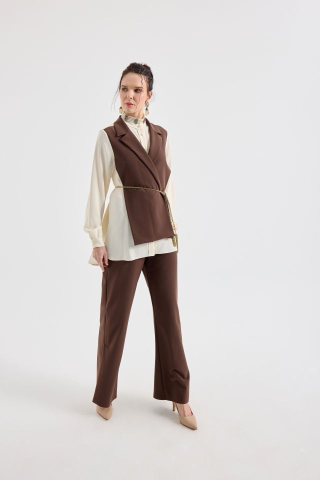 YELEK GÖRÜNÜMLÜ BLUZ PANTALON TAKIM 42