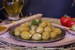 BADEMLİ ZEYTİN