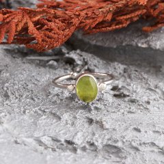 Peridot Doğaltaşlı Minimal Gümüş Yüzük