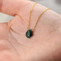 Dori Serisi Zümrüt Doğaltaşlı Minimal Kolye