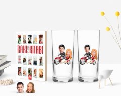 Kişiye Özel Renkli Baskılı Sevgililer Karikatürlü İkili Rakı Bardağı ve Rakı Cep Kitabı Hediye Seti-12
