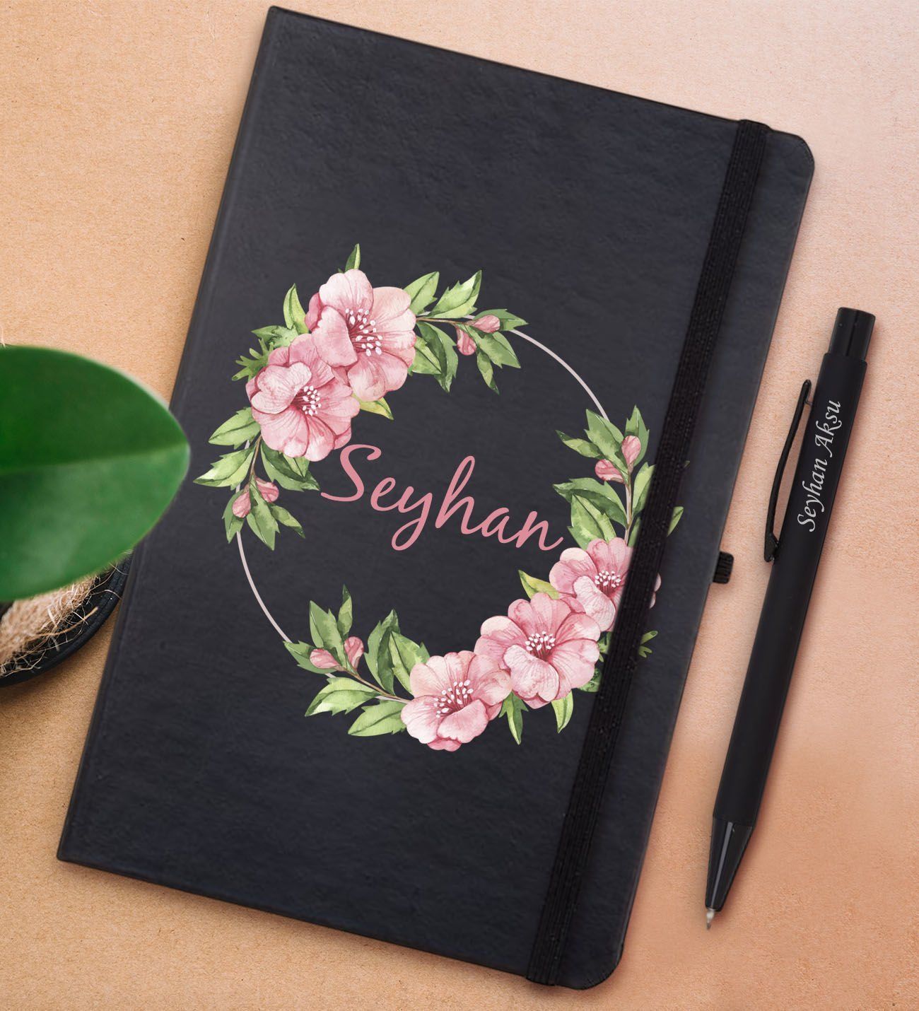 BK Gift Kişiye Özel Çiçek Tasarımlı Siyah Defter ve Metal Versatil Kalem(0,7 Kurşun) Hediye Seti-17